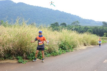 BÌNH PHƯỚC MARATHON - TRƯỜNG TƯƠI GROUP LẦN THỨ I, NĂM 2023 - Ảnh #1075922