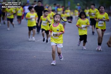 BINH DUONG NEW CITY HALF MARATHON 2024 - Ảnh #1724668