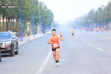 BINH DUONG NEW CITY HALF MARATHON 2024 - Ảnh #1739524
