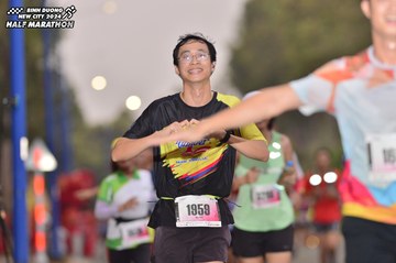 BINH DUONG NEW CITY HALF MARATHON 2024 - Ảnh #1741303