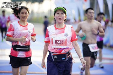 BINH DUONG NEW CITY HALF MARATHON 2024 - Ảnh #1761954