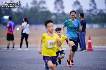 BINH DUONG NEW CITY HALF MARATHON 2024 - Ảnh #1725346