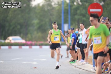 BINH DUONG NEW CITY HALF MARATHON 2024 - Ảnh #1736434