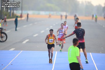 BINH DUONG NEW CITY HALF MARATHON 2024 - Ảnh #1739359