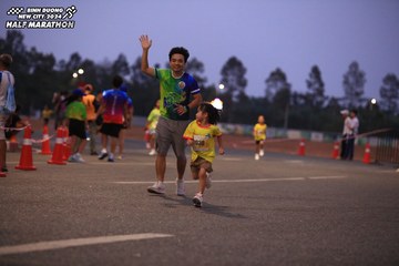 BINH DUONG NEW CITY HALF MARATHON 2024 - Ảnh #1728438