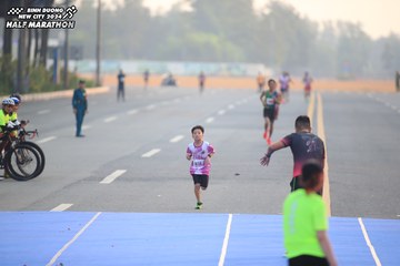 BINH DUONG NEW CITY HALF MARATHON 2024 - Ảnh #1739311