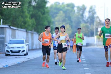BINH DUONG NEW CITY HALF MARATHON 2024 - Ảnh #1776273