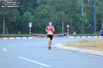 BINH DUONG NEW CITY HALF MARATHON 2024 - Ảnh #1735881