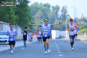 BINH DUONG NEW CITY HALF MARATHON 2024 - Ảnh #1765850