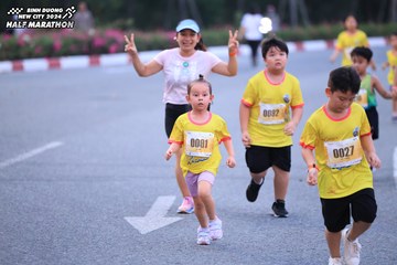 BINH DUONG NEW CITY HALF MARATHON 2024 - Ảnh #1726758