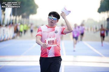 BINH DUONG NEW CITY HALF MARATHON 2024 - Ảnh #1762163