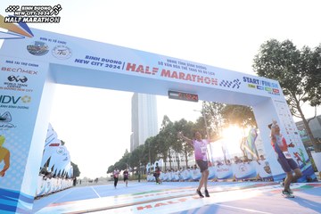 BINH DUONG NEW CITY HALF MARATHON 2024 - Ảnh #1819733