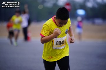 BINH DUONG NEW CITY HALF MARATHON 2024 - Ảnh #1725183