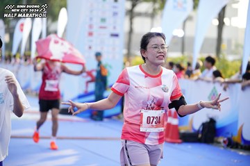 BINH DUONG NEW CITY HALF MARATHON 2024 - Ảnh #1762233