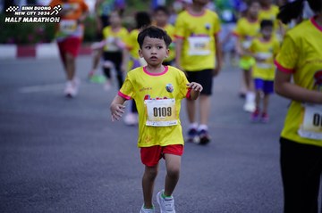 BINH DUONG NEW CITY HALF MARATHON 2024 - Ảnh #1724743