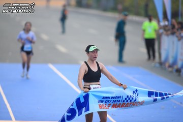 BINH DUONG NEW CITY HALF MARATHON 2024 - Ảnh #1738706