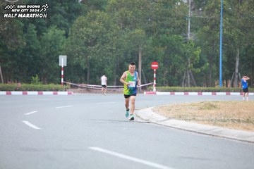 BINH DUONG NEW CITY HALF MARATHON 2024 - Ảnh #1736161