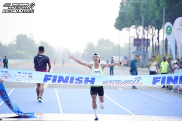BINH DUONG NEW CITY HALF MARATHON 2024 - Ảnh #1771377