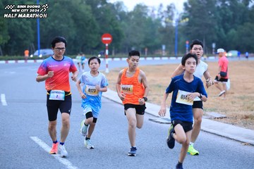 BINH DUONG NEW CITY HALF MARATHON 2024 - Ảnh #1726043