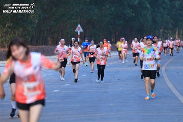 BINH DUONG NEW CITY HALF MARATHON 2024 - Ảnh #1771856