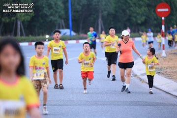 BINH DUONG NEW CITY HALF MARATHON 2024 - Ảnh #1726597