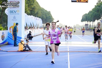 BINH DUONG NEW CITY HALF MARATHON 2024 - Ảnh #1758449