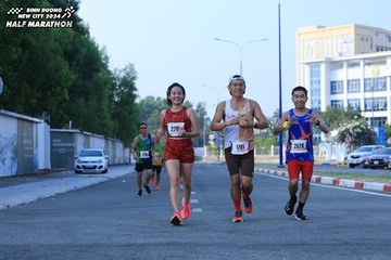 BINH DUONG NEW CITY HALF MARATHON 2024 - Ảnh #1764060