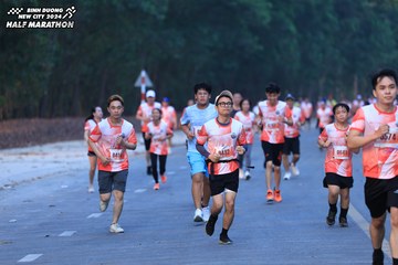 BINH DUONG NEW CITY HALF MARATHON 2024 - Ảnh #1750688