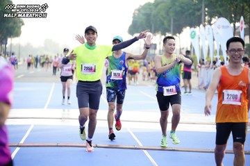 BINH DUONG NEW CITY HALF MARATHON 2024 - Ảnh #1763426