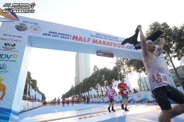 BINH DUONG NEW CITY HALF MARATHON 2024 - Ảnh #1821067