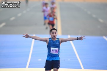 BINH DUONG NEW CITY HALF MARATHON 2024 - Ảnh #1740852