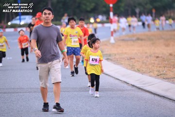 BINH DUONG NEW CITY HALF MARATHON 2024 - Ảnh #1726990