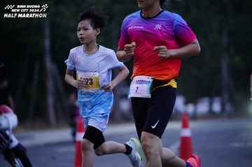 BINH DUONG NEW CITY HALF MARATHON 2024 - Ảnh #1724502