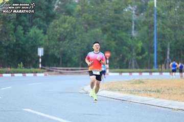 BINH DUONG NEW CITY HALF MARATHON 2024 - Ảnh #1735619