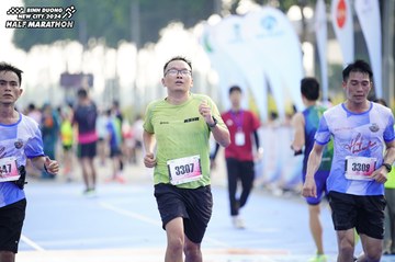 BINH DUONG NEW CITY HALF MARATHON 2024 - Ảnh #1759619