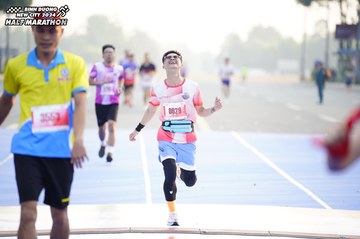 BINH DUONG NEW CITY HALF MARATHON 2024 - Ảnh #1757424
