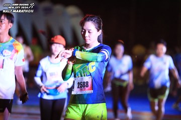 BINH DUONG NEW CITY HALF MARATHON 2024 - Ảnh #1737434