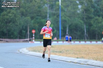 BINH DUONG NEW CITY HALF MARATHON 2024 - Ảnh #1735901