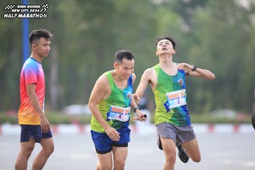 BINH DUONG NEW CITY HALF MARATHON 2024 - Ảnh #1736526