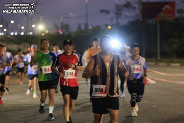 BINH DUONG NEW CITY HALF MARATHON 2024 - Ảnh #1741137