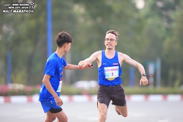 BINH DUONG NEW CITY HALF MARATHON 2024 - Ảnh #1736392