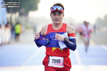 BINH DUONG NEW CITY HALF MARATHON 2024 - Ảnh #1758718