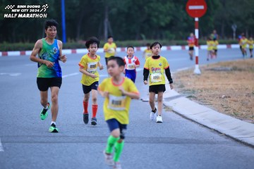BINH DUONG NEW CITY HALF MARATHON 2024 - Ảnh #1726239