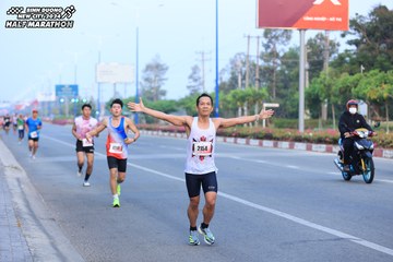 BINH DUONG NEW CITY HALF MARATHON 2024 - Ảnh #1770004