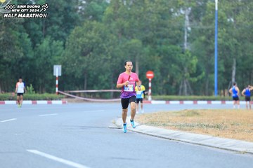 BINH DUONG NEW CITY HALF MARATHON 2024 - Ảnh #1735740