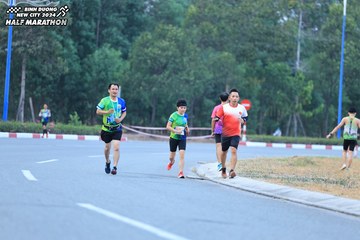 BINH DUONG NEW CITY HALF MARATHON 2024 - Ảnh #1735958
