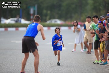 BINH DUONG NEW CITY HALF MARATHON 2024 - Ảnh #1736226