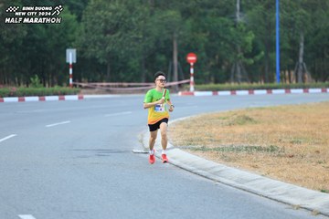 BINH DUONG NEW CITY HALF MARATHON 2024 - Ảnh #1735149