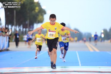 BINH DUONG NEW CITY HALF MARATHON 2024 - Ảnh #1727491