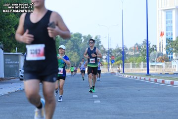 BINH DUONG NEW CITY HALF MARATHON 2024 - Ảnh #1766686
